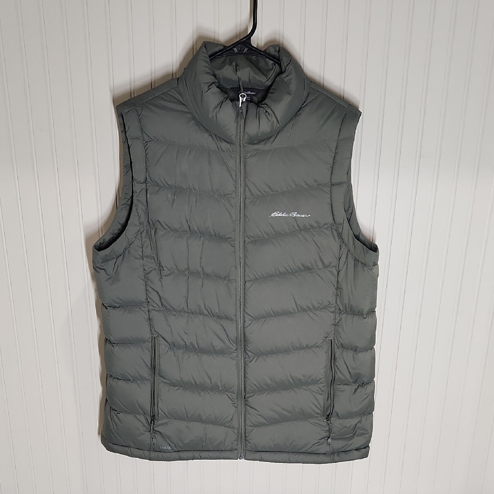 Women's Green Eddie Bauer Puffer Vest